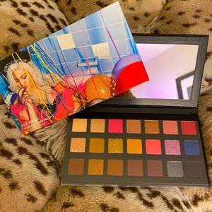 Kylie Birthday Sipping Pretty Eyeshadow Pa…